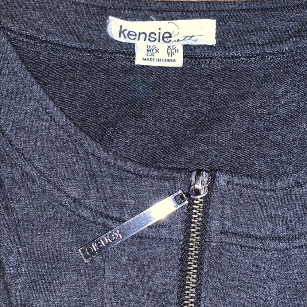 Kensie short sleeve sweatshirt!